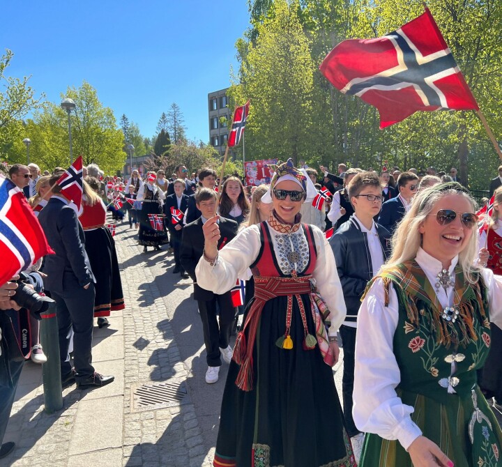 17. MAI: Gratulerer med dagen kjære Oppegård.