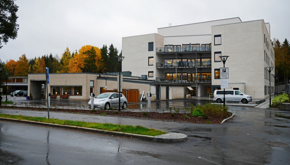 SLÅR ALARM: Nøkkelperson ved Høyås bo- og rehabiliteringssenter slår alarm.