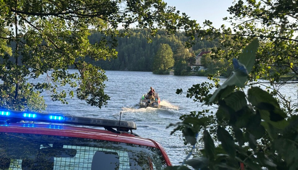 SØKER: Alle nødetater er i akuttberedskap etter at et SUP-brett er funnet på Kolbotnvannet-