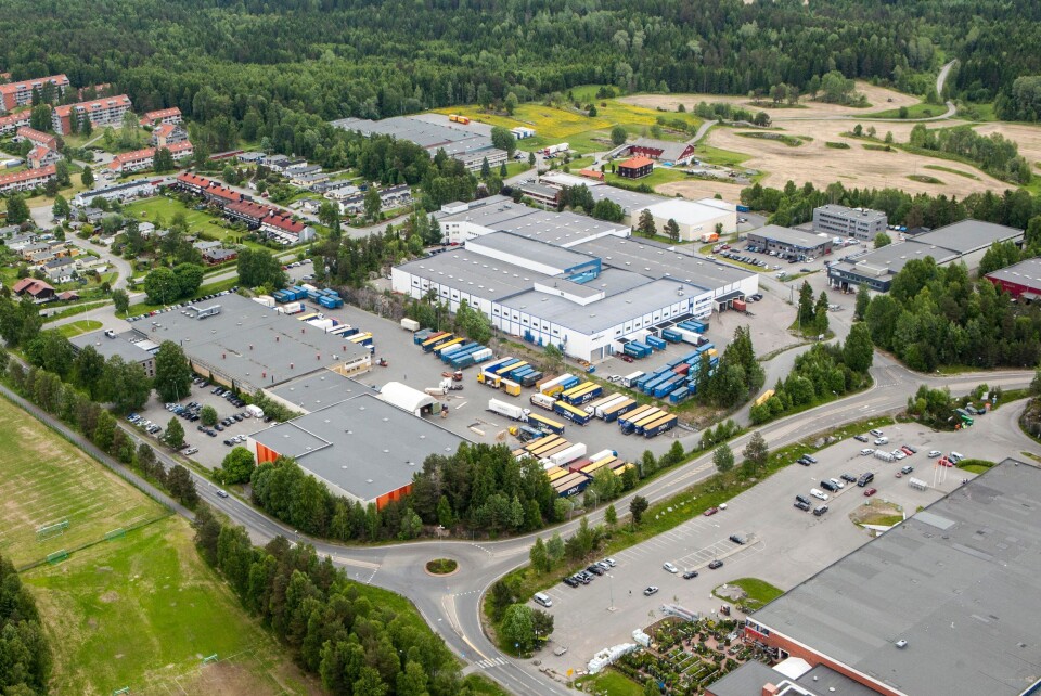 EIER 60 MÅL PÅ SOFIEMYR: Loe Utvikling eier både DSV-eiendommen i Kongeveien 47 og Jernia-eiendommen som grenser til det i vest. Til sammen dreier det seg om en tomt på over 60 mål. EIER 60 MÅL PÅ SOFIEMYR: Loe Utvikling eier både DSV-eiendommen i Kongeveien 47 og Jernia-eiendommen som grenser til det i vest. Til sammen dreier det seg om en tomt på over 60 mål.