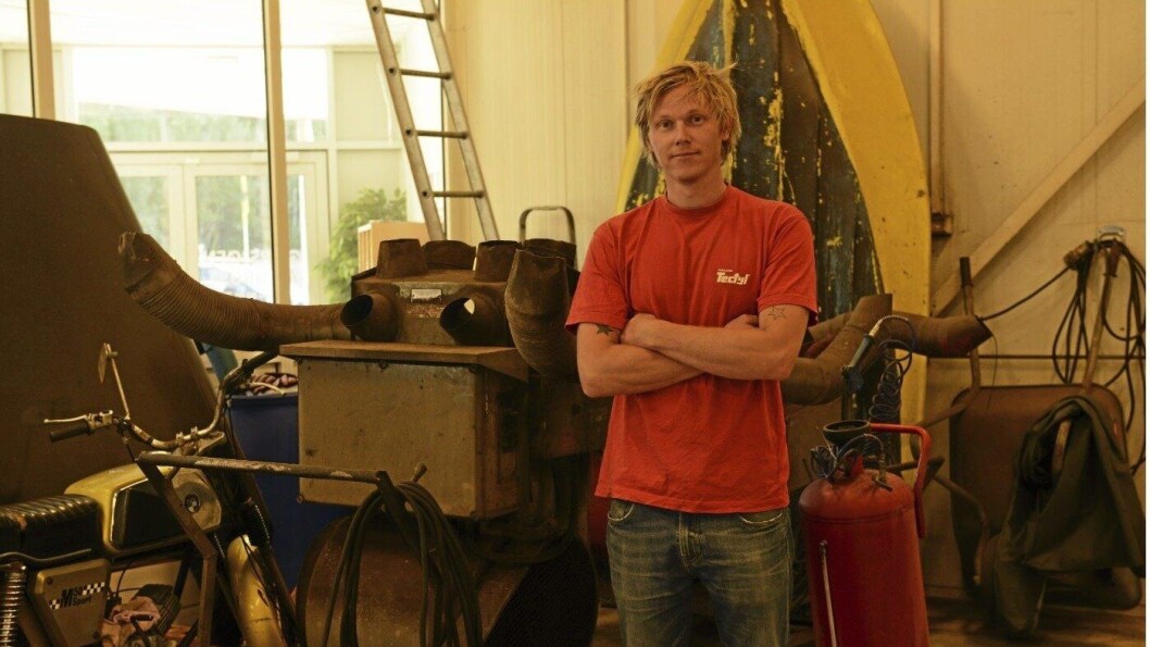 GAMMEL TRAVER: Denne maskinen har vært med fra starten på 1970-tallet, og brukes til å tørke Tectylen når bilen har blitt behandlet. GAMMEL TRAVER: Denne maskinen har vært med fra starten på 1970-tallet, og brukes til å tørke Tectylen når bilen har blitt behandlet.