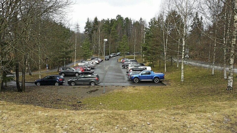 PARKERINGSN I DAG: Det er ikke mye plass på Myrvoll stasjon. PARKERINGSN I DAG: Det er ikke mye plass på Myrvoll stasjon.