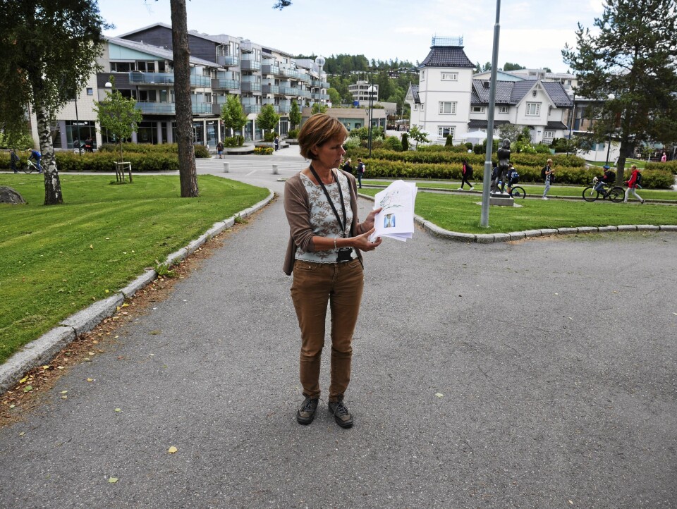 STORE PLANER: I Oppegård Avis kunne du nylig lese at det planlegges 1200 nye boliger på Kolbotn. Her ser du plansjef Anne Holten. STORE PLANER: I Oppegård Avis kunne du nylig lese at det planlegges 1200 nye boliger på Kolbotn. Her ser du plansjef Anne Holten.