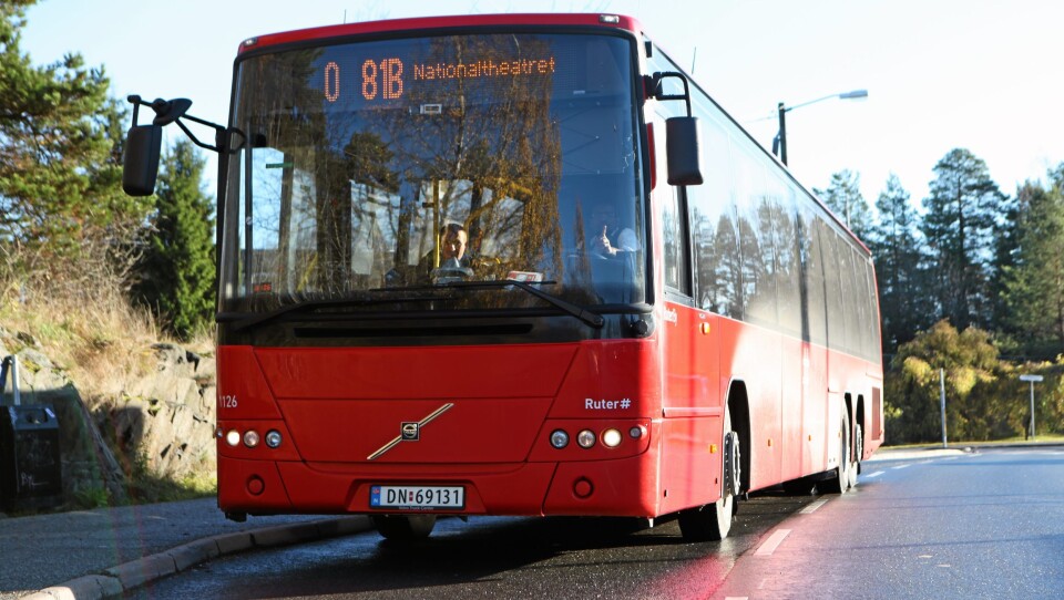 TA BUSSEN: Bruk bussen mens streiken pågår. TA BUSSEN: Bruk bussen mens streiken pågår.