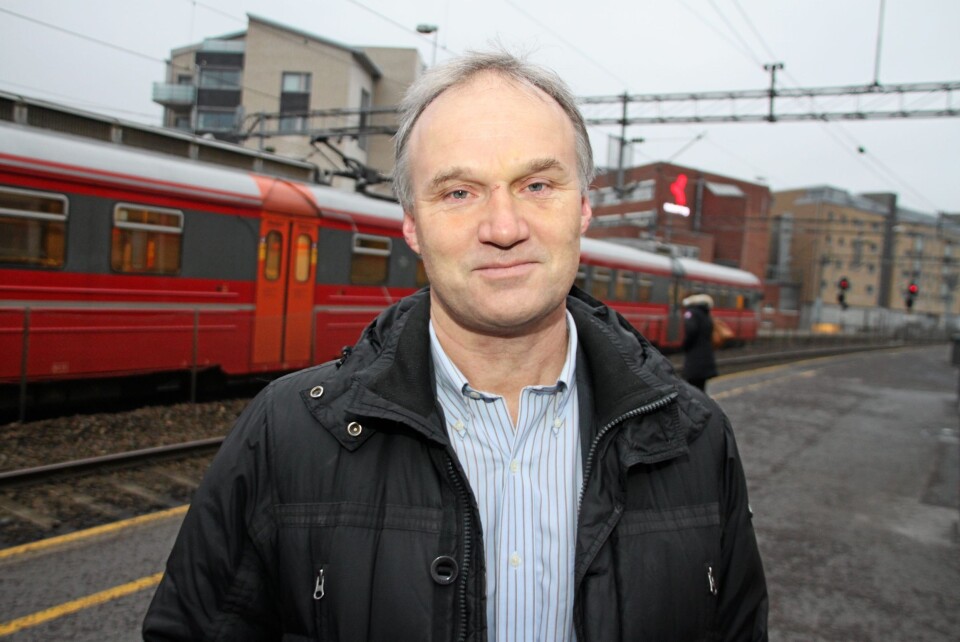 JERNBANESJEFEN: – NSB og CargoNet vil nå sørge for å få togene raskt tilbake i ordinær drift, sier konsernsjef Geir Isaksen i NSB, ifølge NTB. JERNBANESJEFEN: – NSB og CargoNet vil nå sørge for å få togene raskt tilbake i ordinær drift, sier konsernsjef Geir Isaksen i NSB, ifølge NTB.