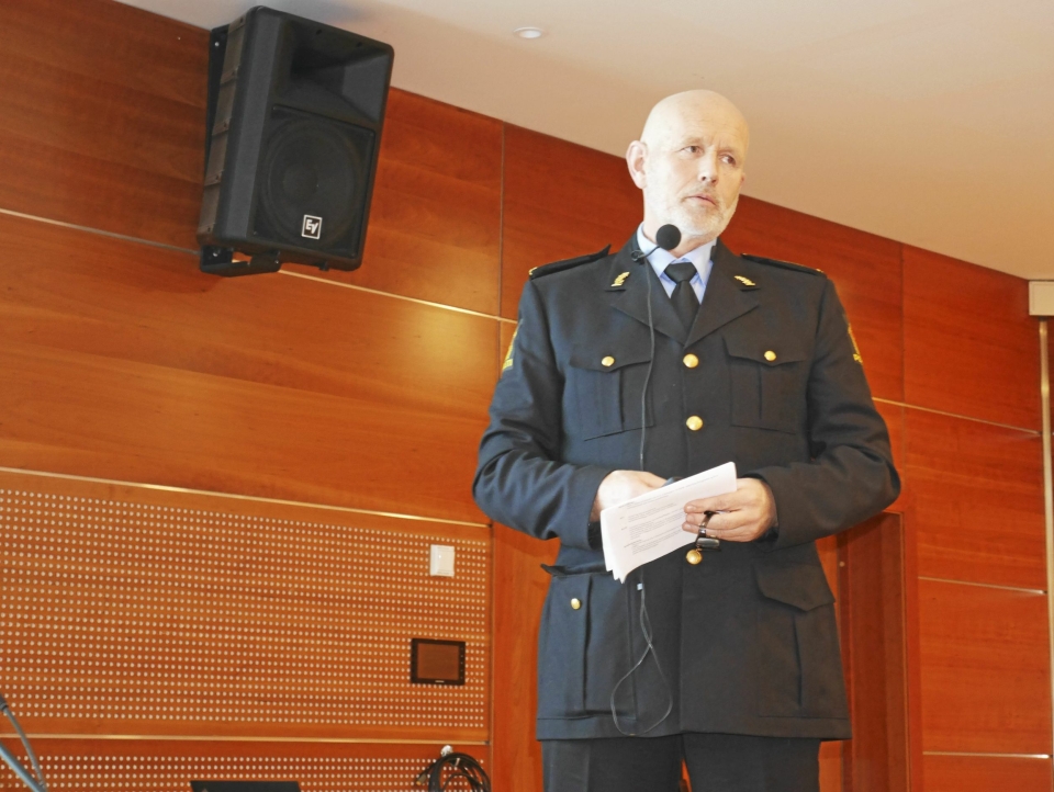 PÅ PRESSEKONFERANSEN: Ole Vidar Dahl (politiinspektør i Oslo-politiet) . Pressekonferanse i Ski om etablering av Politiets nasjonale beredskapssenter på Taraldrud.
