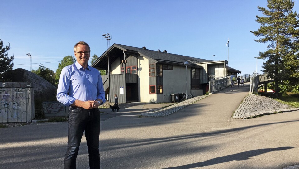 SVARER OM SOKKER OG PAPIR: Daglig leder i KIL, Harald Vaadal, forteller om en kontinuerlig vurdering av lagene- og gruppenes inntektekilder. SVARER OM SOKKER OG PAPIR: Daglig leder i KIL, Harald Vaadal, forteller om en kontinuerlig vurdering av lagene- og gruppenes inntektekilder.