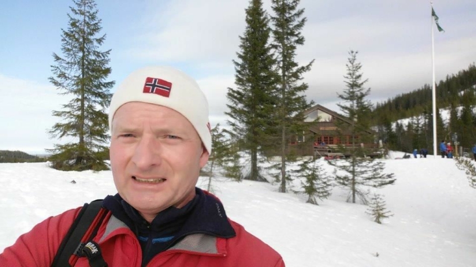 SKIENTUSIAST: Knut Oppegaard elsker å stå på ski, og nå håper han mange har lyst til å bidra til bedre skiopplevelser lokalt gjennom dugnaden.