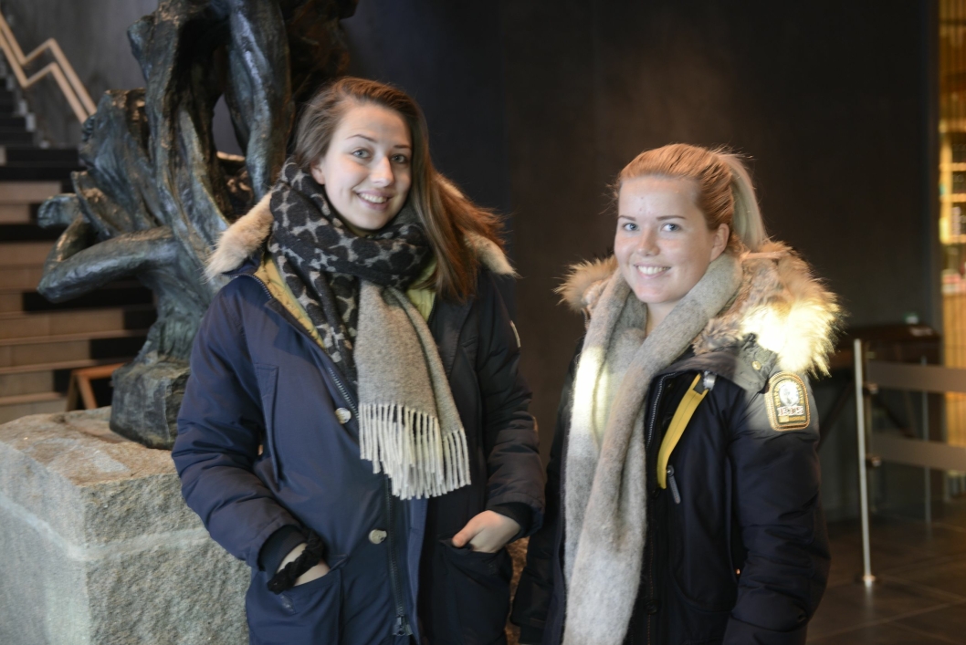 VANNBEFALT: De to studentene, Kristine Åsheim og Martine Jørgensen, har fått anbefalt The Well av kjente.
