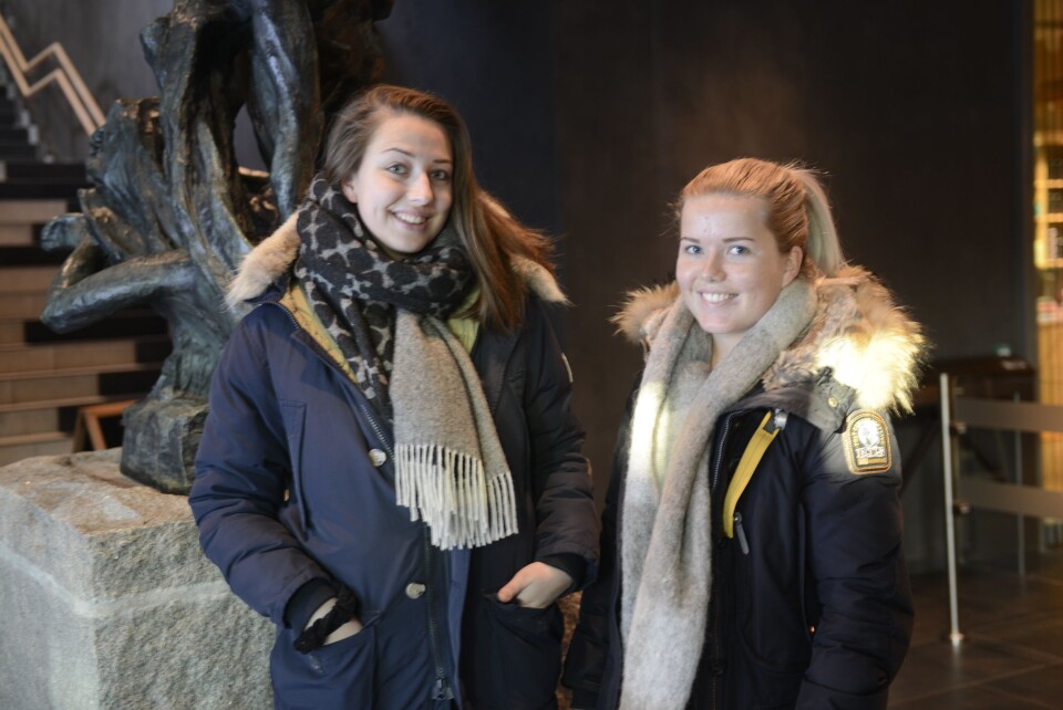 VANNBEFALT: De to studentene, Kristine Åsheim og Martine Jørgensen, har fått anbefalt The Well av kjente. VANNBEFALT: De to studentene, Kristine Åsheim og Martine Jørgensen, har fått anbefalt The Well av kjente.