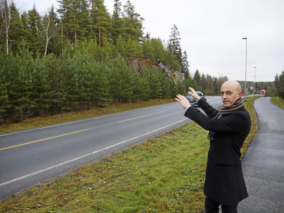 KLAR FOR Å SETTE I GANG: Kim Andre Moe, prosjektleder i JM Norge AS, gleder seg til å starte byggearbeidene i skogen på Myrvoll. KLAR FOR Å SETTE I GANG: Kim Andre Moe, prosjektleder i JM Norge AS, gleder seg til å starte byggearbeidene i skogen på Myrvoll.