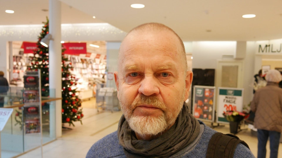 STØTTER LOKALSAMFUNNET: Bjørn Ganger fra Kolbotn har et særs bevisst forhold til lokal julehandel.