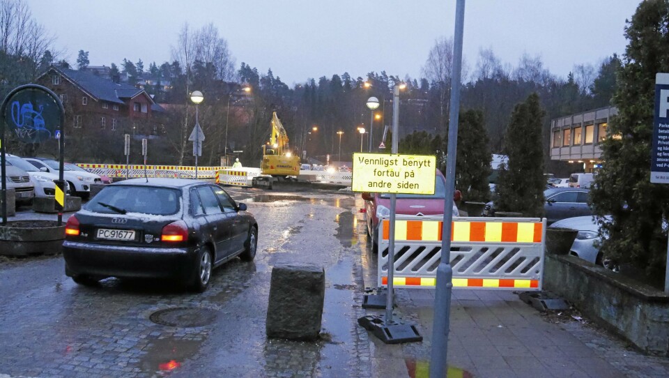 TRAFIKK-UTFORDRINGER: Det gjelder å holde tungen rett i munnen når du skal kjøre her. TRAFIKK-UTFORDRINGER: Det gjelder å holde tungen rett i munnen når du skal kjøre her.