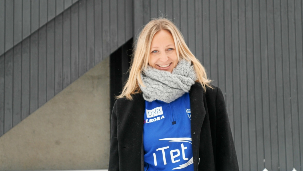 SØKER LAGLEDER: Sportslig leder Hege Jørgensen i Kolbotn kvinnefotball håper en dedikert person melder seg til tjeneste for jentene.