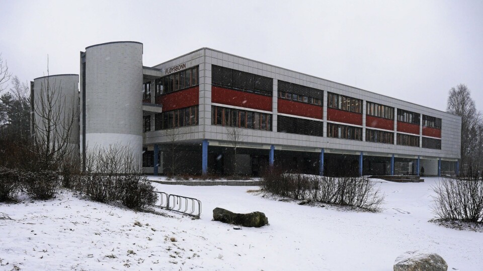 HVA SKAL SKOLEN HETE?: Nye navn skal velges når Sofiemyrtoppen skole skal totalforandres. Dagens ungdomsskole på Fløysbonn blir forøvrig transformert til barneskole. HVA SKAL SKOLEN HETE?: Nye navn skal velges når Sofiemyrtoppen skole skal totalforandres. Dagens ungdomsskole på Fløysbonn blir forøvrig transformert til barneskole.