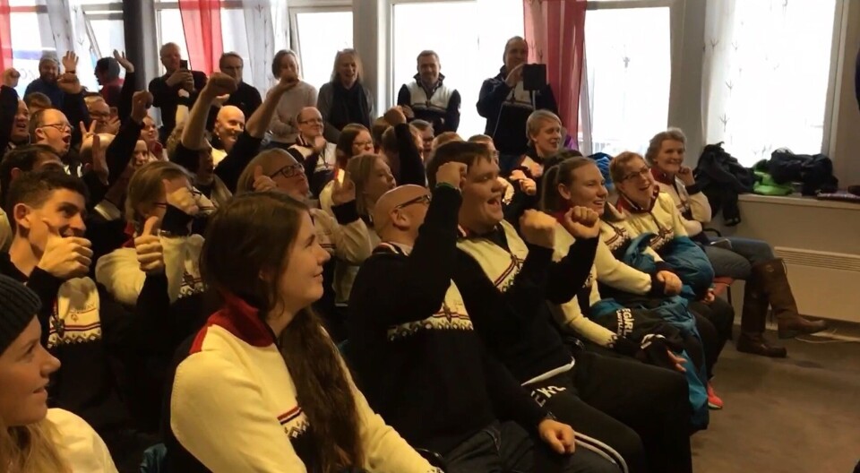 SATT PÅ FØRSTE RAD: Oppegård ILs olympiske helter tok helt av på første rad under pressekonferransen da de olympiske heltene til årets Special Olypics ble presentert for pressen.