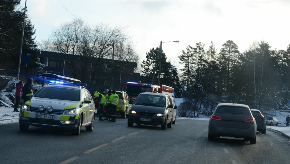 DRAMATISK ULYKKE: På formiddagen onsdag den 8. februar ble en eldre kvinne påkjørt av en buss ved Sofiemyr senter.