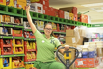 Ingrid (22) er helt grønn - og helt sjef i butikken!