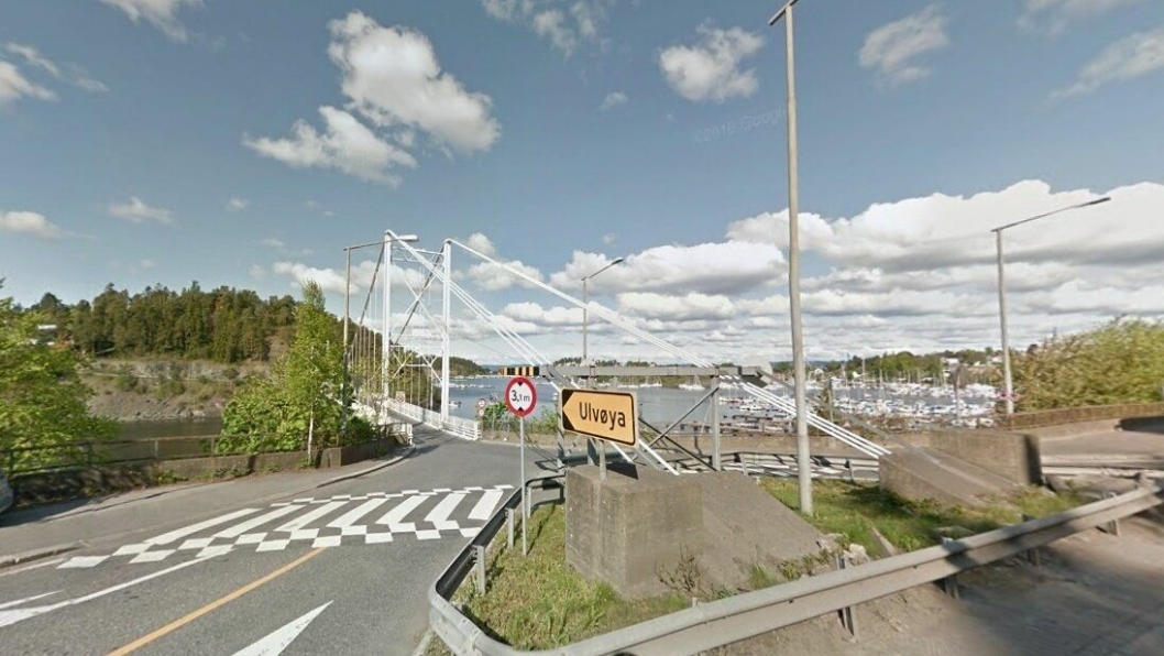 HER SKJEDDE ULYKKEN: Det var her, i krysset mellom Ulvøybroa og E18 at den 61 år gamle mannen omkom etter å ha blitt påkjørt av en trailer.