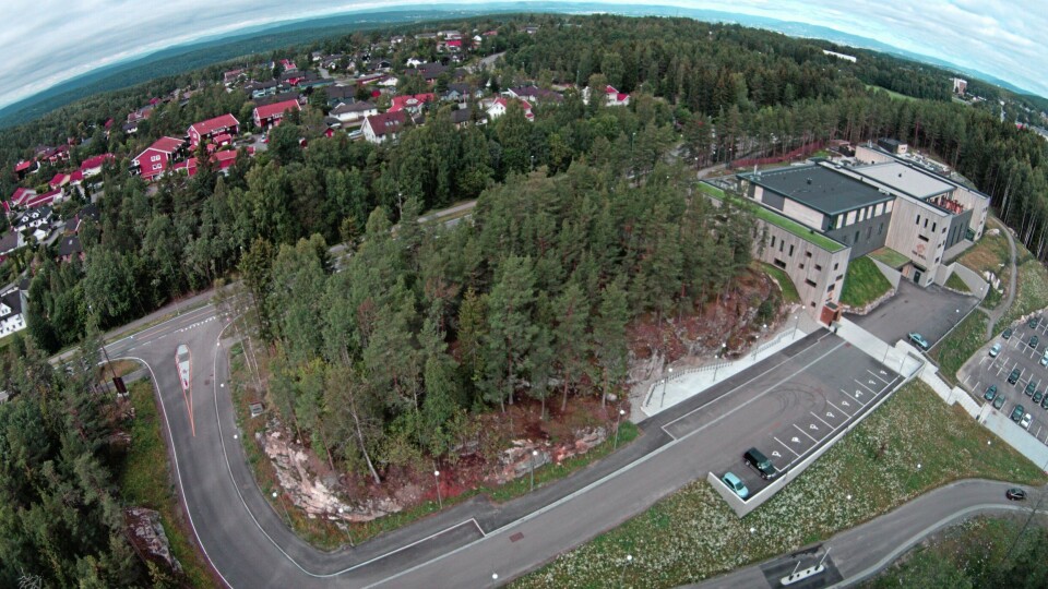 SETT FRA LUFTEN: Det nye hotellet er planlagt i skogstomten ved siden av The Well, rett ved innkjøringen til opplevelsesbadet i Kongeveien. SETT FRA LUFTEN: Det nye hotellet er planlagt i skogstomten ved siden av The Well, rett ved innkjøringen til opplevelsesbadet i Kongeveien.