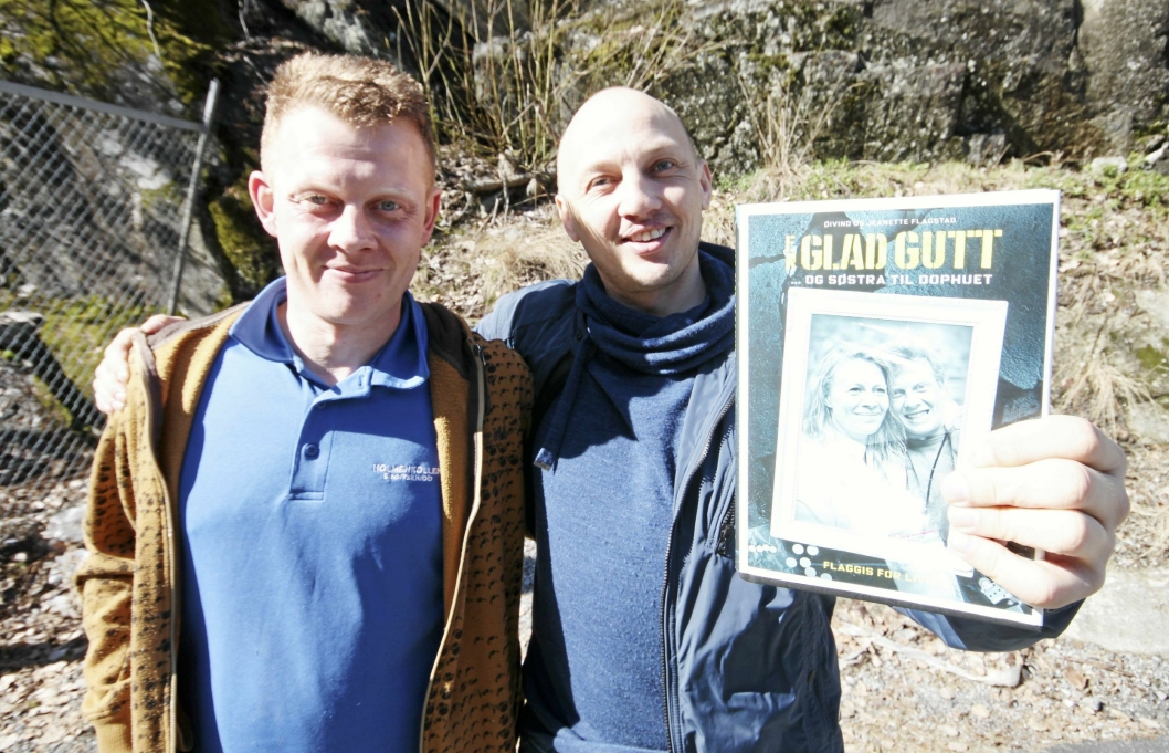 AKTUELL SOM FORFATTER: Her er forfatter Øivind Flagstad (38) med Pekka Lundefaret (38) fra Vårt Eget Forlag AS, som trykket boken til søsknene Flagstad i desember 2016 i 2000 eksemplarer.