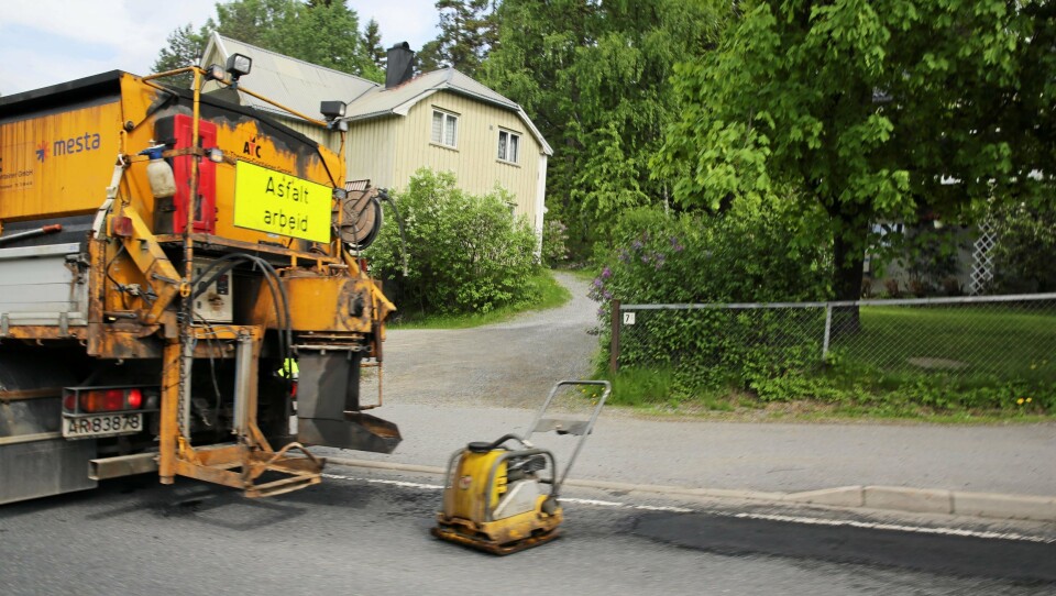 MANGE VEIER SKAL ASFALTERES: I denne saken finner du oversikt over hvor og når det skal asfalteres i tiden som kommer. MANGE VEIER SKAL ASFALTERES: I denne saken finner du oversikt over hvor og når det skal asfalteres i tiden som kommer.