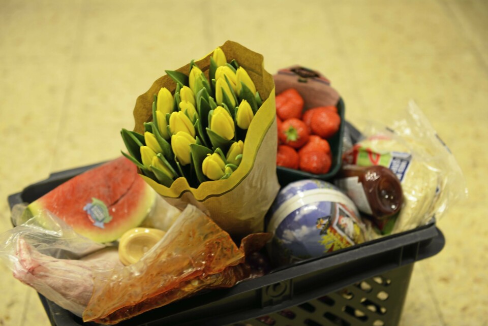VARIERT: Påskematen behøver ikke bare være lammestek. Grillmat og sommerfrukt kan også ta plass i påskekurven. VARIERT: Påskematen behøver ikke bare være lammestek. Grillmat og sommerfrukt kan også ta plass i påskekurven.