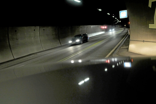 STENGT IGJEN: Det er ikke første gang den omstridte Oslofjordtunnelen må stenges. Denne gangen var det bilbrann som er årsaken.