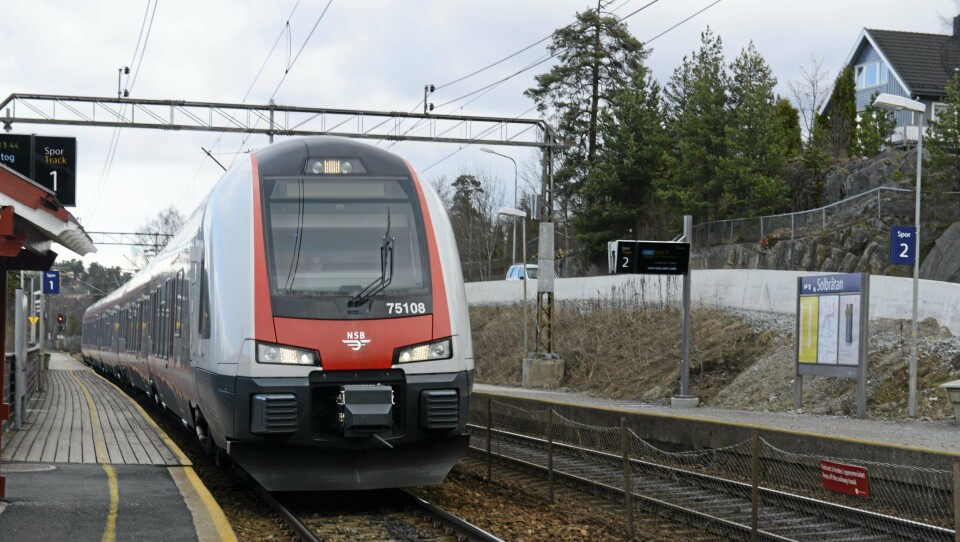 BLIR BERØRTE: Pendlere fra Solbråtan stasjon blir, som pendlere på andre stasjoner, berørt av arbeidene. BLIR BERØRTE: Pendlere fra Solbråtan stasjon blir, som pendlere på andre stasjoner, berørt av arbeidene.