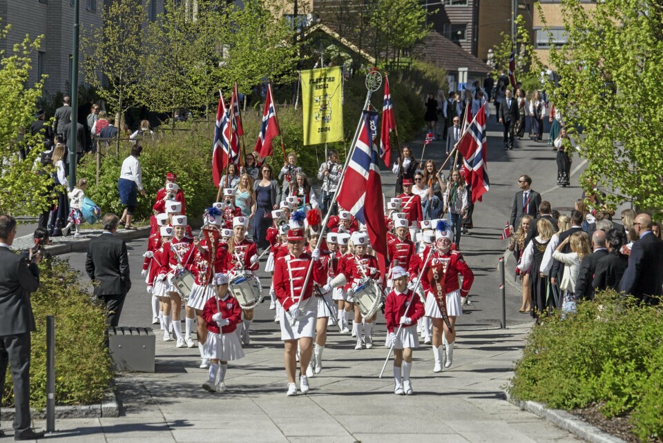 HIPP, HIPP, HURRA: Endelig er det klart for 17. mai! Her finner du årets program for hele Oppegård! HIPP, HIPP, HURRA: Endelig er det klart for 17. mai! Her finner du årets program for hele Oppegård!