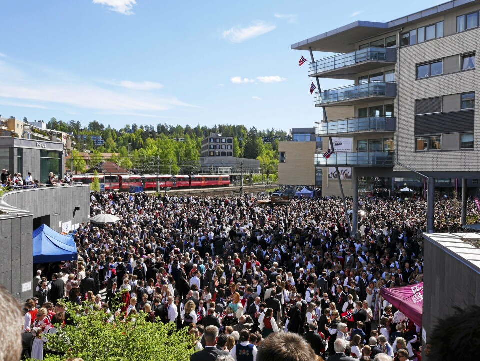 HIPP, HIPP, HURRA: Endelig er det klart for 17. mai! Her finner du årets program for hele Oppegård! HIPP, HIPP, HURRA: Endelig er det klart for 17. mai! Her finner du årets program for hele Oppegård!