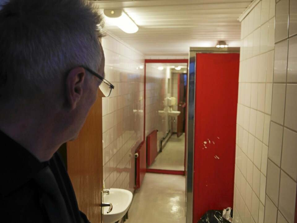 FOR DET NØDVENDIGE: De gamle toalettene kan fortsatt brukes, men skal renoveres. FOR DET NØDVENDIGE: De gamle toalettene kan fortsatt brukes, men skal renoveres.