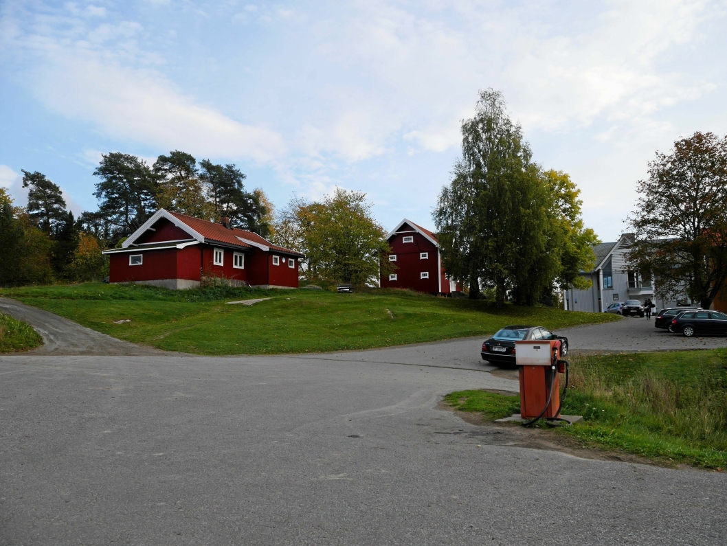 HER SKAL DET SKJE: Det er her, på Østre Greverud Gård, at Oppegård Janitsjar inviterer til sommerkonsert med mening!