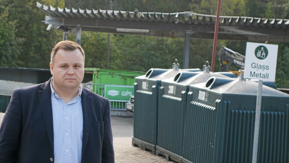 VIL FORLATE FOLLO REN: – Vi ønsker oss et aktivt eierskap i ROAF, men det er normalt at Oppegård og Ski har ulike syn på saken, sier ordfører Thomas Sjøvold. VIL FORLATE FOLLO REN: – Vi ønsker oss et aktivt eierskap i ROAF, men det er normalt at Oppegård og Ski har ulike syn på saken, sier ordfører Thomas Sjøvold.