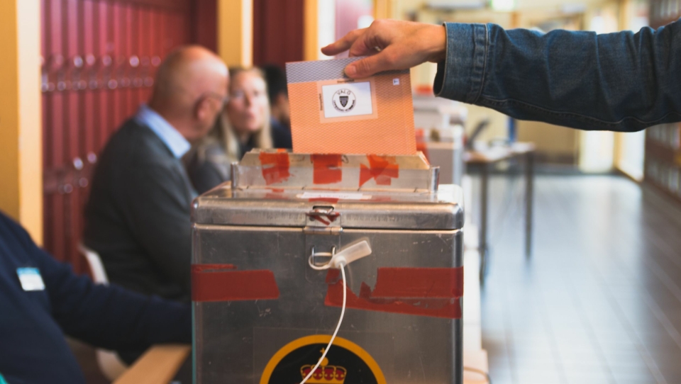 En av 2 430 stemmeseddler  som ble sluppet i urnen på Sofiemyr i løpet av Søndag og Mandag.