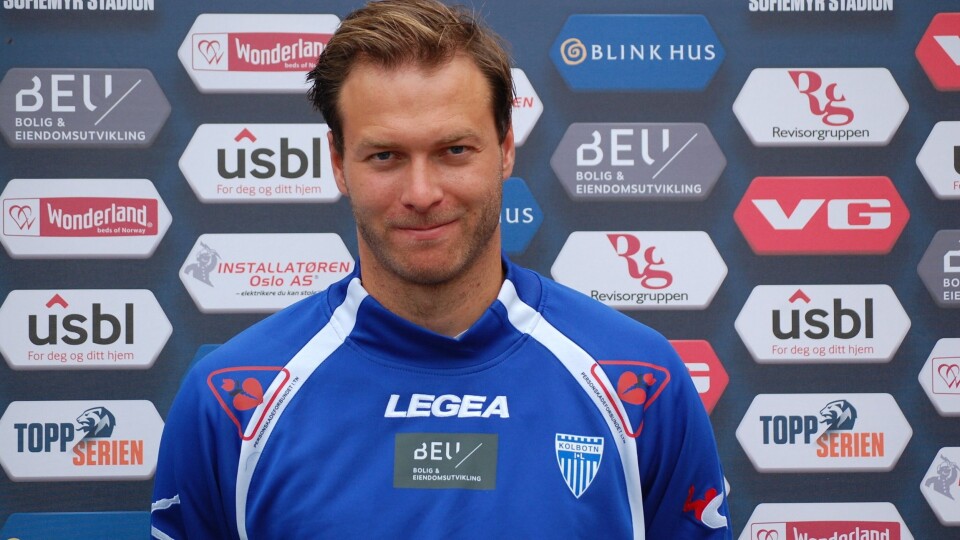 HAR TRUA: Trener for toppseriedamene, Knut Slatleim. HAR TRUA: Trener for toppseriedamene, Knut Slatleim.