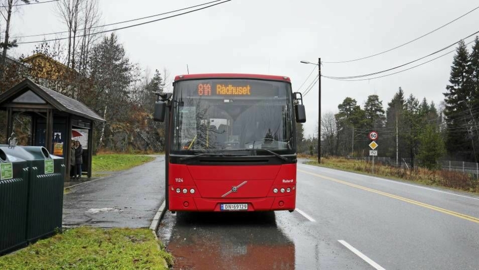 STOPPET HER FØR: Tidligere var Greverud kirke det siste stoppestedet for bussene i Oppegård. Snart blir det en endringer på dette!