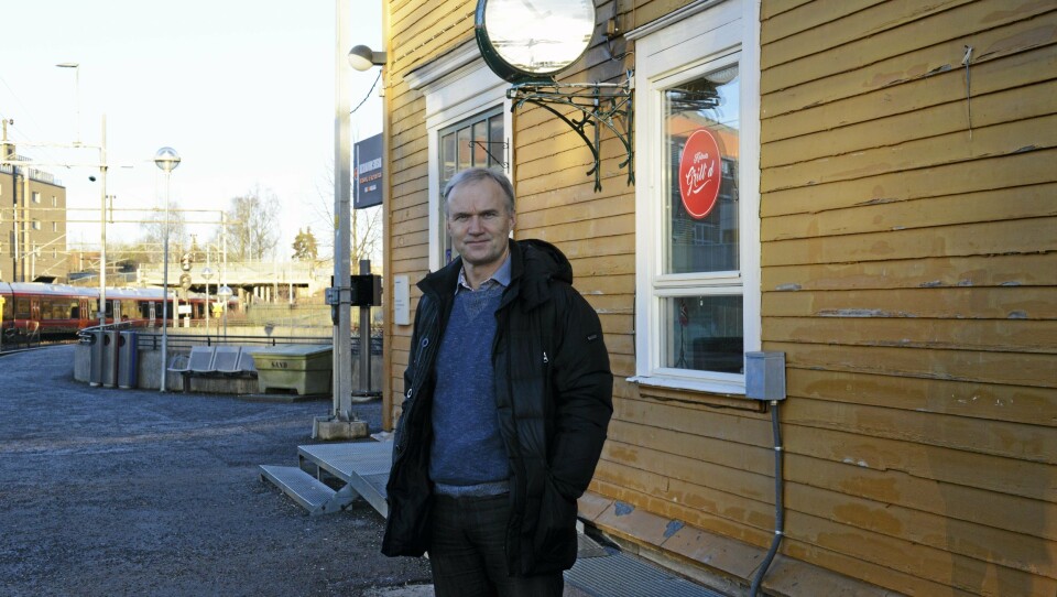 PENDLER: Konsernsjef i NSB, Geir Isaksen, pendler selv fra Kolbotn til Oslo. PENDLER: Konsernsjef i NSB, Geir Isaksen, pendler selv fra Kolbotn til Oslo.