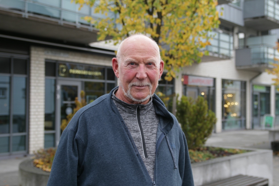 – SPILLER INGEN ROLLE: Knut Reian (73)Greverud: – For meg spiller det ingen rolle egentlig, fordi jeg bor på Greverud, så at bussen stopper der er helt greit.