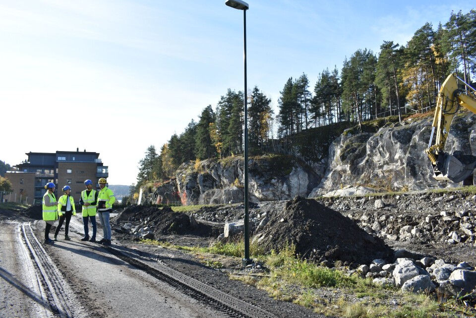 EN GANG I FREMTIDEN: Akkurat her kommer det, om halvannet år, et stort bygg i massivt tre som skal huse 72 leiligheter. EN GANG I FREMTIDEN: Akkurat her kommer det, om halvannet år, et stort bygg i massivt tre som skal huse 72 leiligheter.