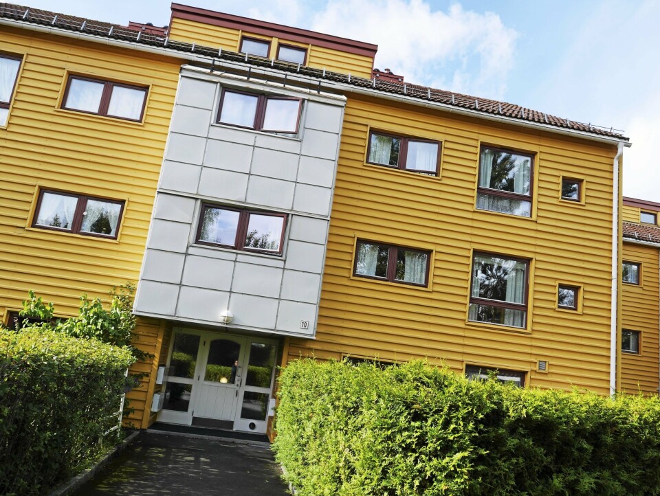 FAMILIEHJEMMET: Det var utenfor foreldrenes bolig i Flåtestadveien, at kvinnen ble overfalt og påført store skader. FAMILIEHJEMMET: Det var utenfor foreldrenes bolig i Flåtestadveien, at kvinnen ble overfalt og påført store skader.