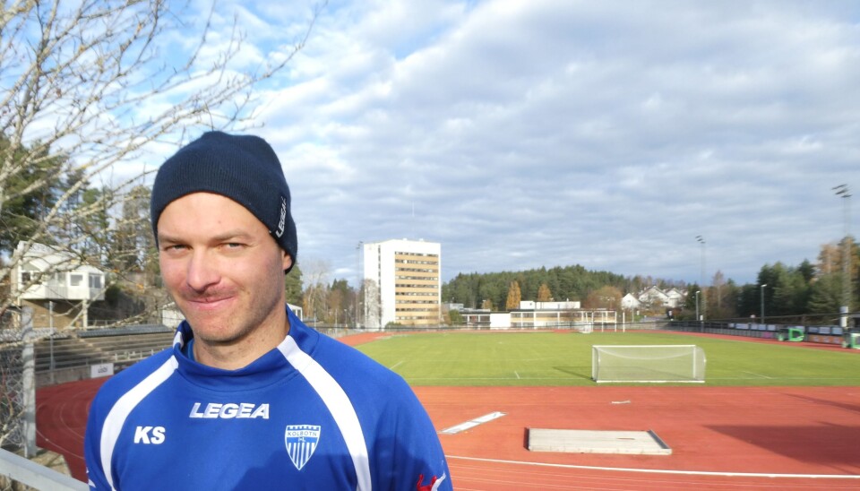 PUSTER LETTET UT: KIL-trener Knut Slatleim er fornøyd med at toppseriedamene klarte å redde plassen i toppserien, og lover at de skal gi alt i årets siste kamp på hjemmebane. PUSTER LETTET UT: KIL-trener Knut Slatleim er fornøyd med at toppseriedamene klarte å redde plassen i toppserien, og lover at de skal gi alt i årets siste kamp på hjemmebane.