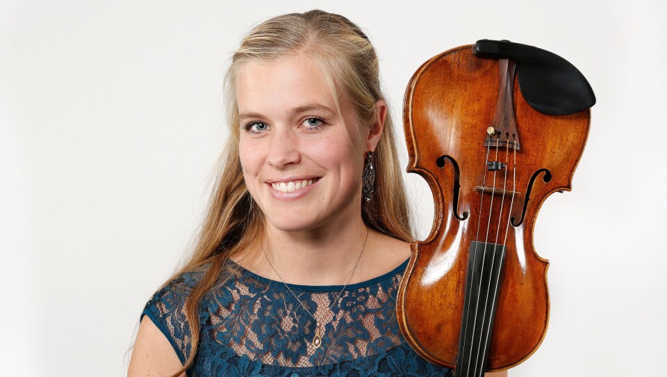 FØRSTEFIOLINIST: Ingvild Habbestad fra Sofiemyr spiller vakre toner for deg i Ski på lørdag! FØRSTEFIOLINIST: Ingvild Habbestad fra Sofiemyr spiller vakre toner for deg i Ski på lørdag!