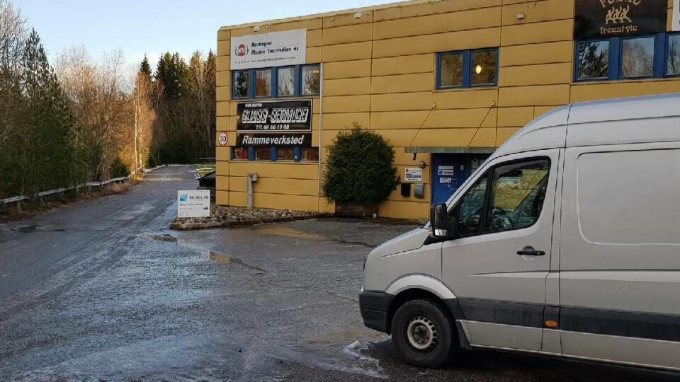 FRASTJÅLET HENGER: En henger ble stjålet fra Kolbotn Galss-Service i Sofiemyrveien 12. FRASTJÅLET HENGER: En henger ble stjålet fra Kolbotn Galss-Service i Sofiemyrveien 12.