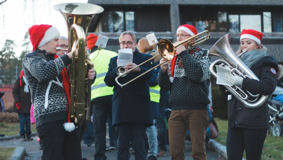 KOSELIG: Det ble en fantastisk aften under julegrantenningen og julemarkedet på Kolbotn torg i helgen! KOSELIG: Det ble en fantastisk aften under julegrantenningen og julemarkedet på Kolbotn torg i helgen!