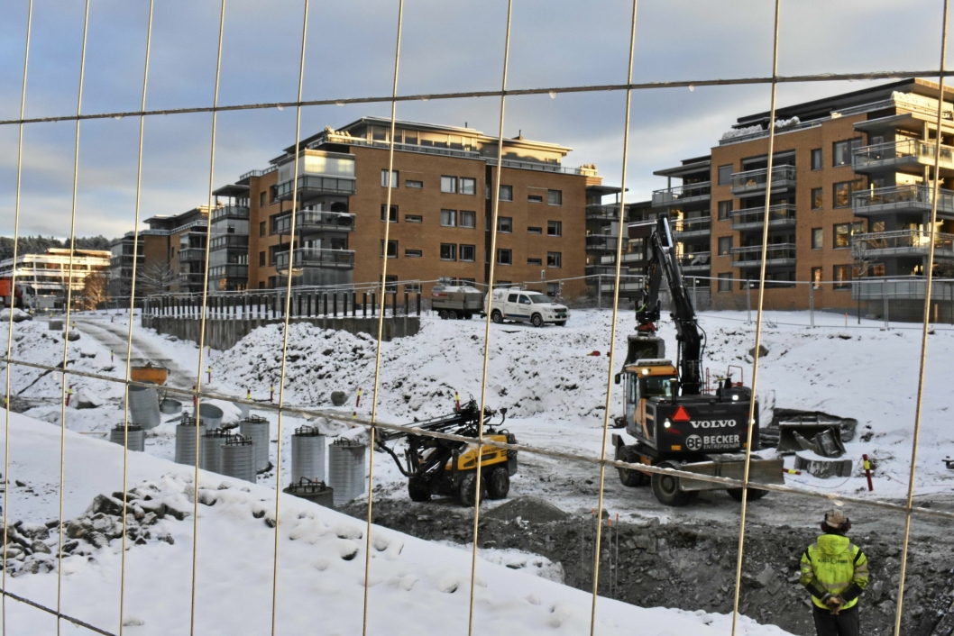 UTBYGGING: Her kommer 72 leiligheter til eldre om litt over et år. Bygges av AF Nybygg, tegnes av Tegn_3. Prosjektkontoret i Oppegård kommune.