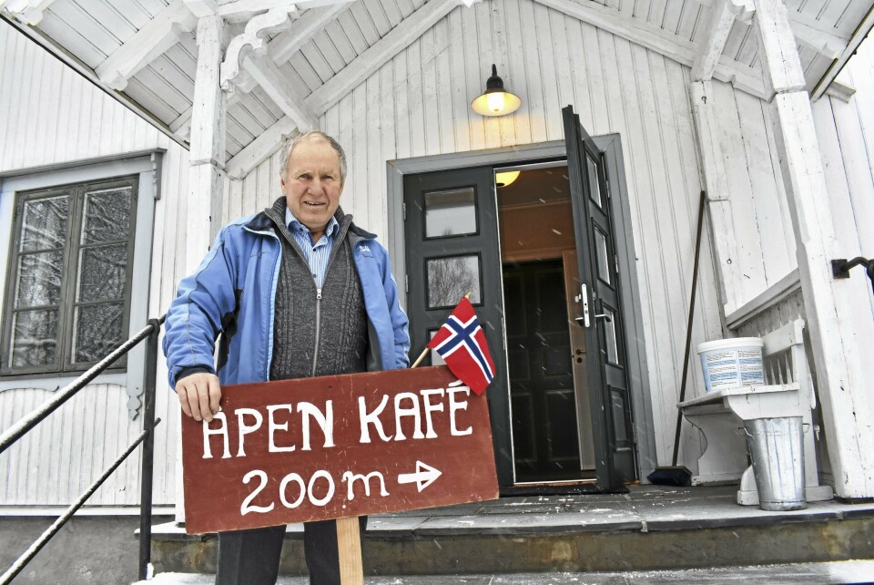 ØNSKER VELKOMMEN: Frank Westgaard håper på fullt hus i helgen under Søndagskafèen på Solheim. Forholdene på Svartskog er magiske akkurat nå! ØNSKER VELKOMMEN: Frank Westgaard håper på fullt hus i helgen under Søndagskafèen på Solheim. Forholdene på Svartskog er magiske akkurat nå!