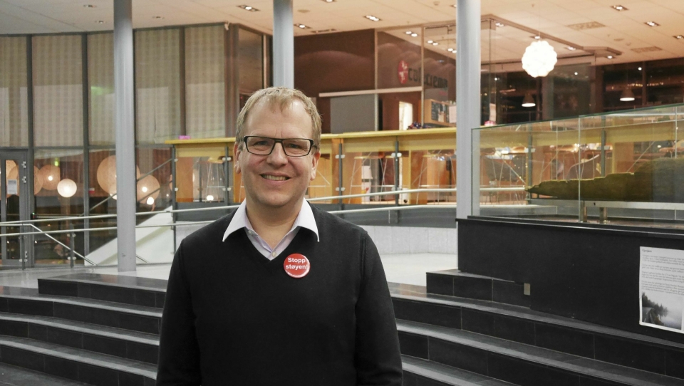 STOLT OG YDMYK: Helge Marstrandar tar imot nominasjonen til Frivillighetsprisen på vegne av Stopp Støyen, og er svært stolt og glad over nominasjonen.