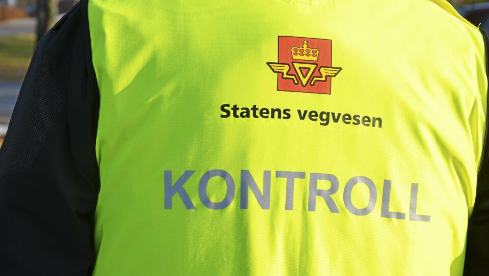 UTE OG KONTROLLERTE: Statens vegvesen avholdt en rekke kontroller i distriktet vårt onsdag. UTE OG KONTROLLERTE: Statens vegvesen avholdt en rekke kontroller i distriktet vårt onsdag.