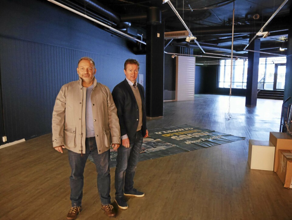 KLARE FOR ÅPNING: Geir Sjøvold (t.h.) og Kjeil Døviken gleder seg stort til å åpne den nye O›Learys-restauranten på Kolbotn torg. KLARE FOR ÅPNING: Geir Sjøvold (t.h.) og Kjeil Døviken gleder seg stort til å åpne den nye O›Learys-restauranten på Kolbotn torg.